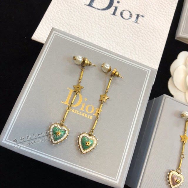 Dior飾品 迪奧經典熱銷款蜜蜂CD桃心愛心耳釘耳環  zgd1437